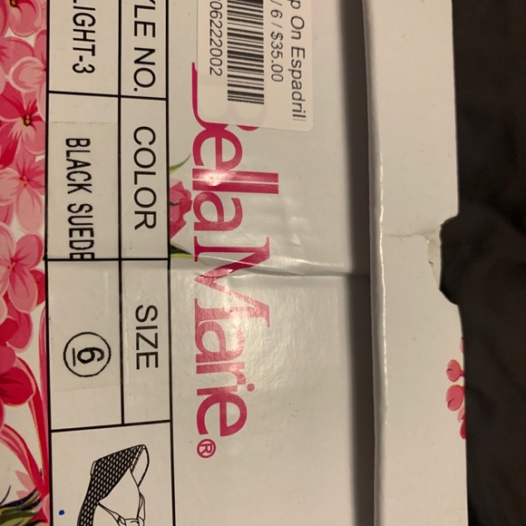 5/$25!!Bella Marie Black Wedges from Laurie Belles - Picture 6 of 7